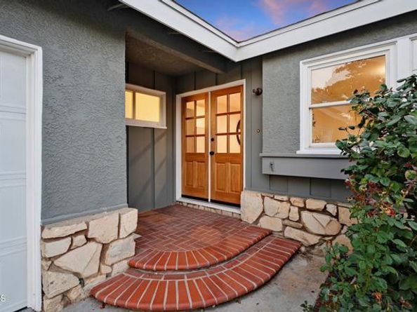 6043 Mary Ellen Avenue, Los Angeles CA 91401