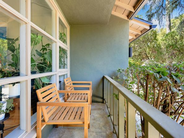 10316 Newhome Avenue, Sunland (los Angeles) CA 91040