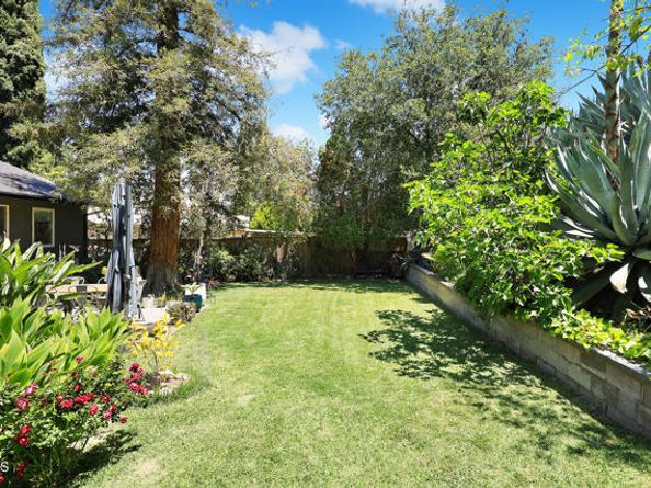 10316 Newhome Avenue, Sunland (los Angeles) CA 91040