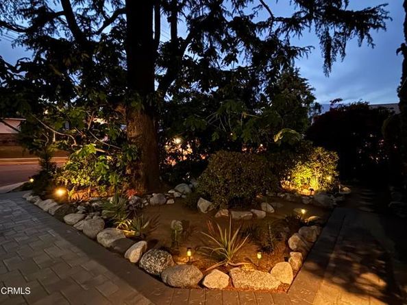 10316 Newhome Avenue, Sunland (los Angeles) CA 91040
