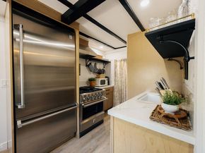 2120 Navarro Avenue, Altadena CA 91001