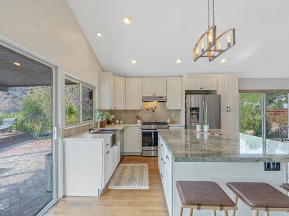11458 Garret Place, Tujunga (los Angeles) CA 91042