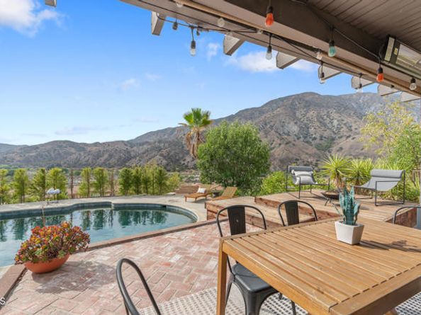 11458 Garret Place, Tujunga (los Angeles) CA 91042