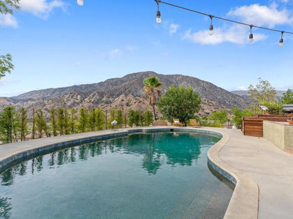 11458 Garret Place, Tujunga (los Angeles) CA 91042