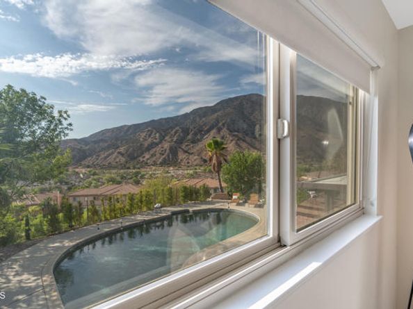 11458 Garret Place, Tujunga (los Angeles) CA 91042