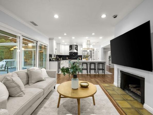 9545 Creemore Place, Tujunga (los Angeles) CA 91042