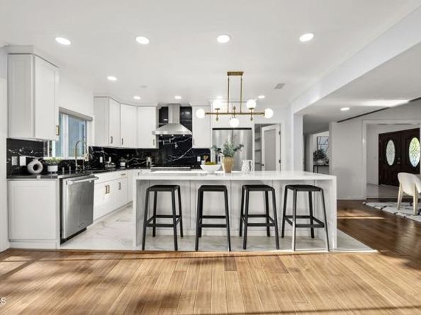 9545 Creemore Place, Tujunga (los Angeles) CA 91042