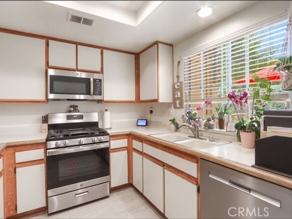 20025 Shamrock Glen, Lake Forest (el Toro) CA 92630