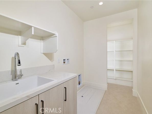 117 Oakstone, Irvine CA 92618