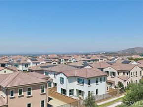 117 Oakstone, Irvine CA 92618