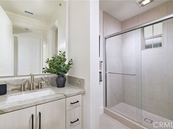 117 Oakstone, Irvine CA 92618