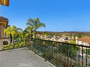 18 Claremont, Laguna Hills CA 92679