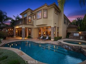 18 Claremont, Laguna Hills CA 92679