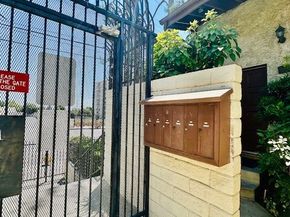 9039 Van Nuys Boulevard 202, Panorama City (los Angeles) CA 91402