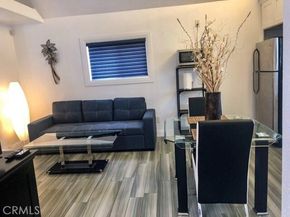 214 Walnut Avenue, Huntington Beach CA 92648