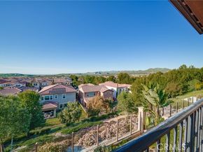 17 Calliope, Lake Forest (el Toro) CA 92630