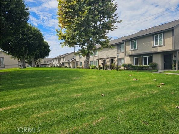 2990 Bradford D, Santa Ana CA 92707