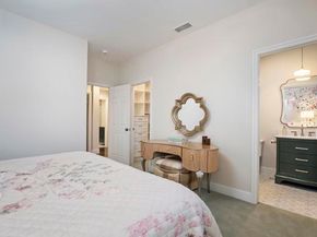 8243 Santaluz Village Green, San Diego CA 92127