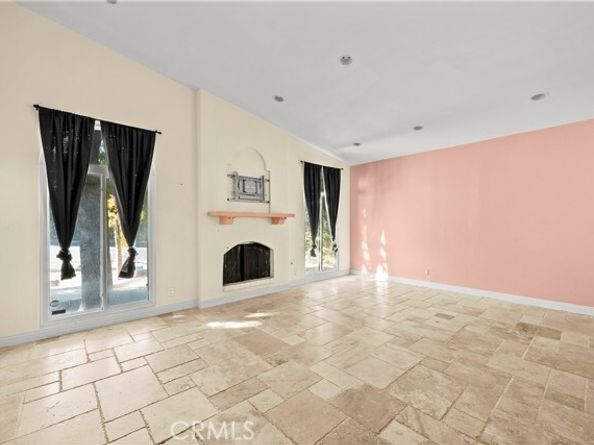 4348 Topanga Canyon, Woodland Hills (los Angeles) CA 91364