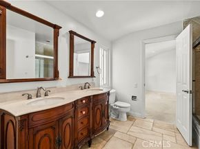 4348 Topanga Canyon, Woodland Hills (los Angeles) CA 91364