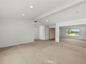 4348 Topanga Canyon, Woodland Hills (los Angeles) CA 91364