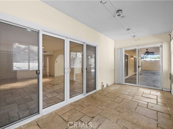 4348 Topanga Canyon, Woodland Hills (los Angeles) CA 91364