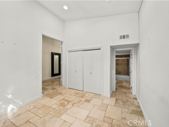 4348 Topanga Canyon, Woodland Hills (los Angeles) CA 91364