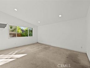 4348 Topanga Canyon, Woodland Hills (los Angeles) CA 91364