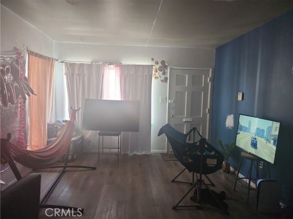 682 E 120th Street, Los Angeles CA 90059