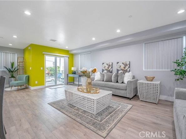 232 E Gage Avenue, Los Angeles CA 90003