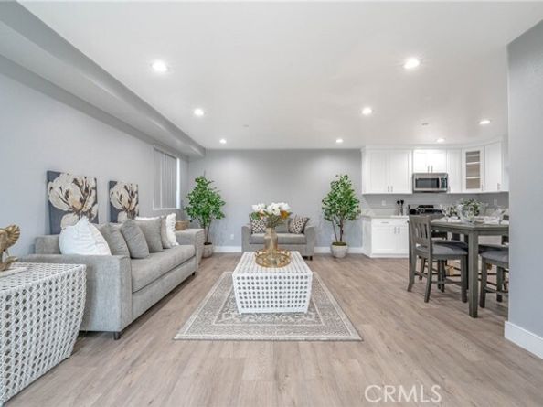 232 E Gage Avenue, Los Angeles CA 90003