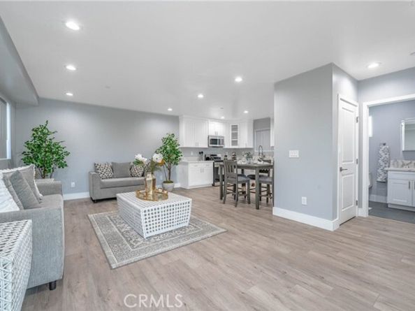 232 E Gage Avenue, Los Angeles CA 90003