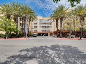 21301 Erwin Street 228, Woodland Hills (los Angeles) CA 91367