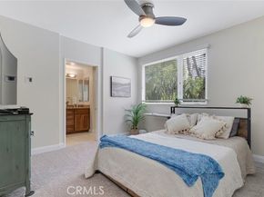 21301 Erwin Street 228, Woodland Hills (los Angeles) CA 91367