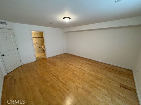 11501 Hatteras Street 2, North Hollywood (los Angeles) CA 91601
