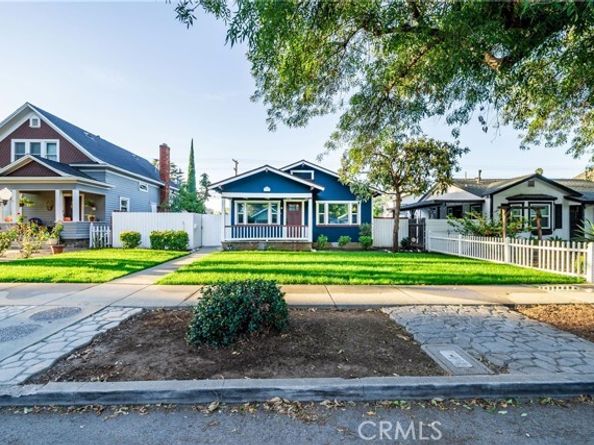 2248 6th, La Verne CA 91750
