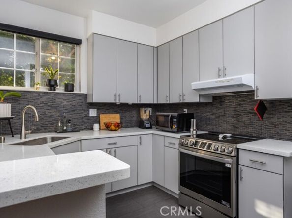 17 Carnegie, San Jose CA 95116