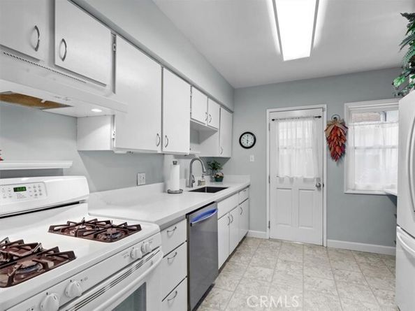 10742 Sharon Avenue, Sunland (los Angeles) CA 91040