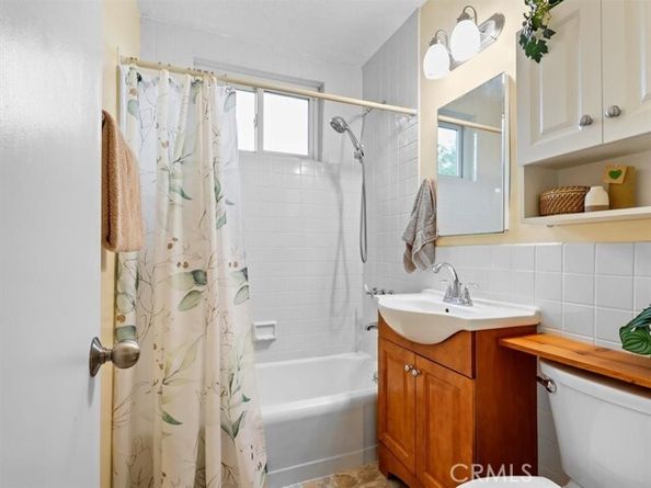 10742 Sharon Avenue, Sunland (los Angeles) CA 91040