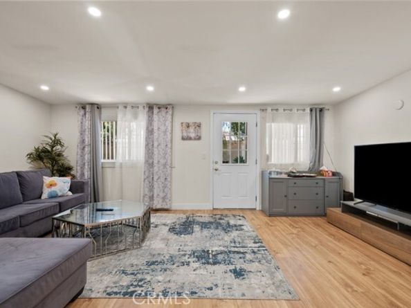 10925 Goss Street, Sun Valley (los Angeles) CA 91352