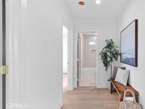 8372 Outland View Drive, Sun Valley (los Angeles) CA 91352