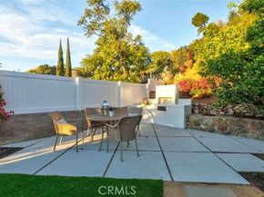 8372 Outland View Drive, Sun Valley (los Angeles) CA 91352