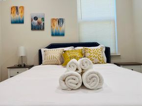 542 Santa Maria Ter 5, Sunnyvale CA 94085
