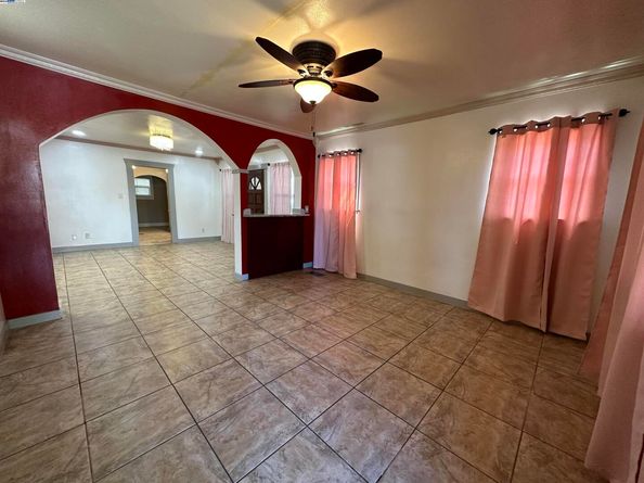 7820 Garfield Ave, Oakland CA 94605
