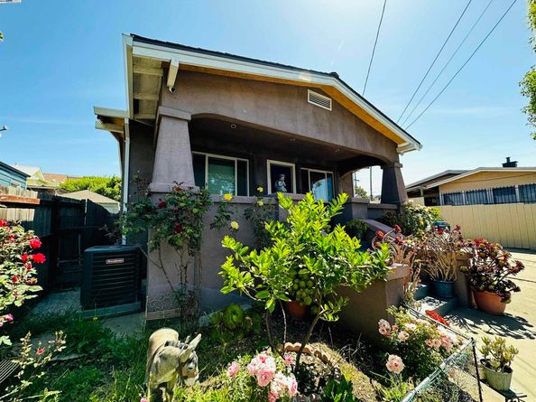 7820 Garfield Ave, Oakland CA 94605