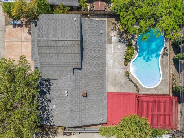 8612 Wicklow Ln, Dublin CA 94568