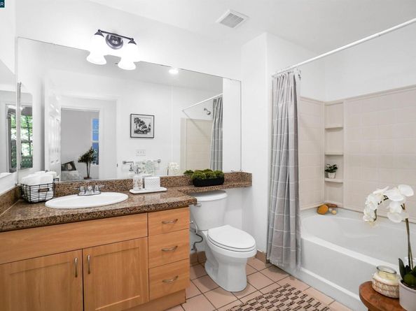 1121 40Th St 4105, Emeryville CA 94608