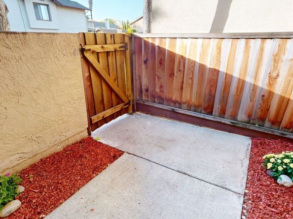 957 Huntington Cmn, Fremont CA 94536