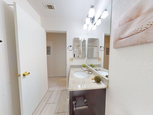 957 Huntington Cmn, Fremont CA 94536