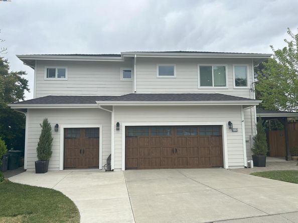 588 E Angela St, Pleasanton CA 94566